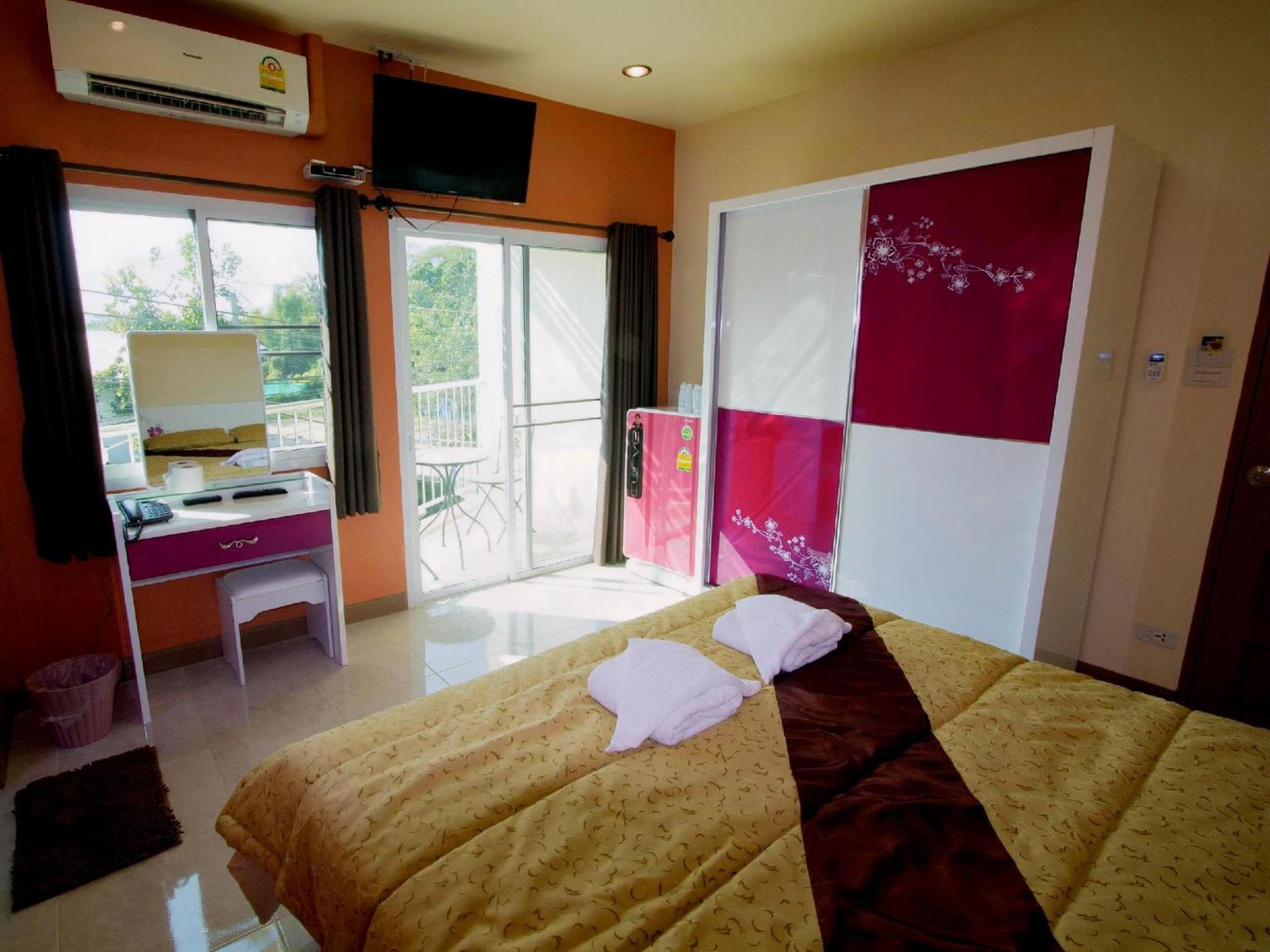 Donchai House Guest House& Cafe Chiang Mai Exterior photo