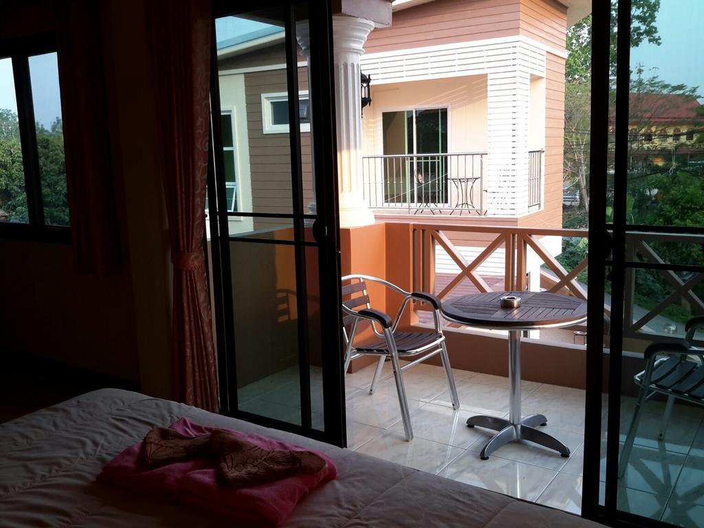Donchai House Guest House& Cafe Chiang Mai Exterior photo