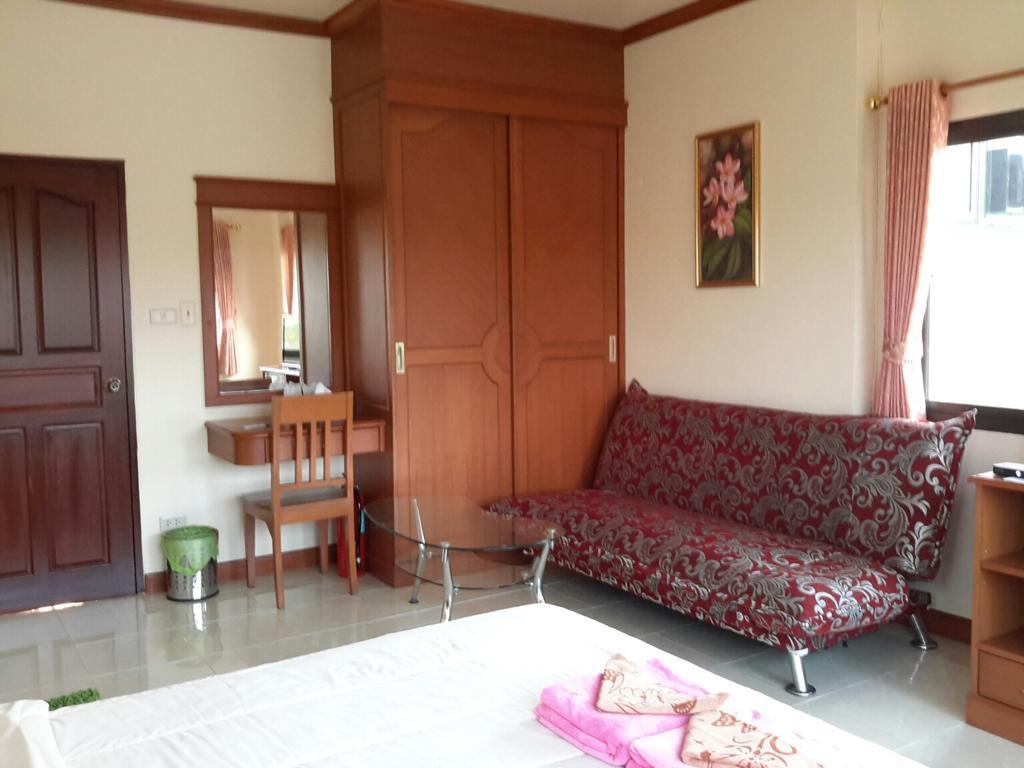Donchai House Guest House& Cafe Chiang Mai Exterior photo