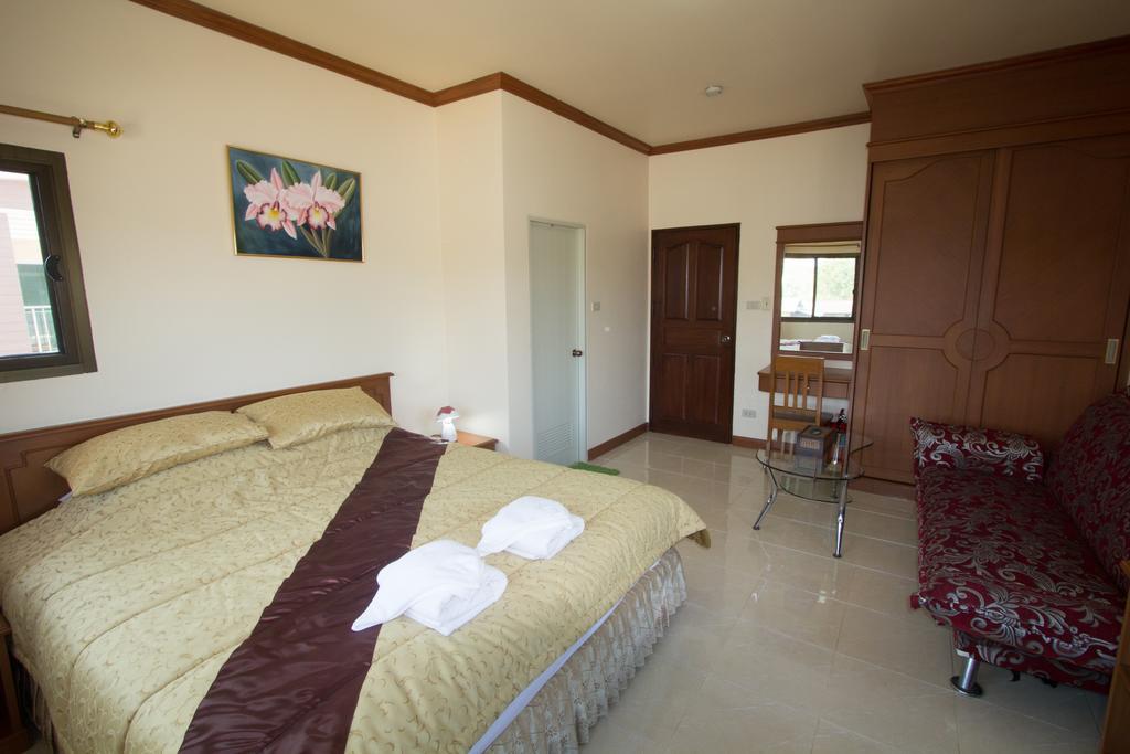Donchai House Guest House& Cafe Chiang Mai Exterior photo