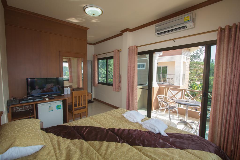 Donchai House Guest House& Cafe Chiang Mai Exterior photo