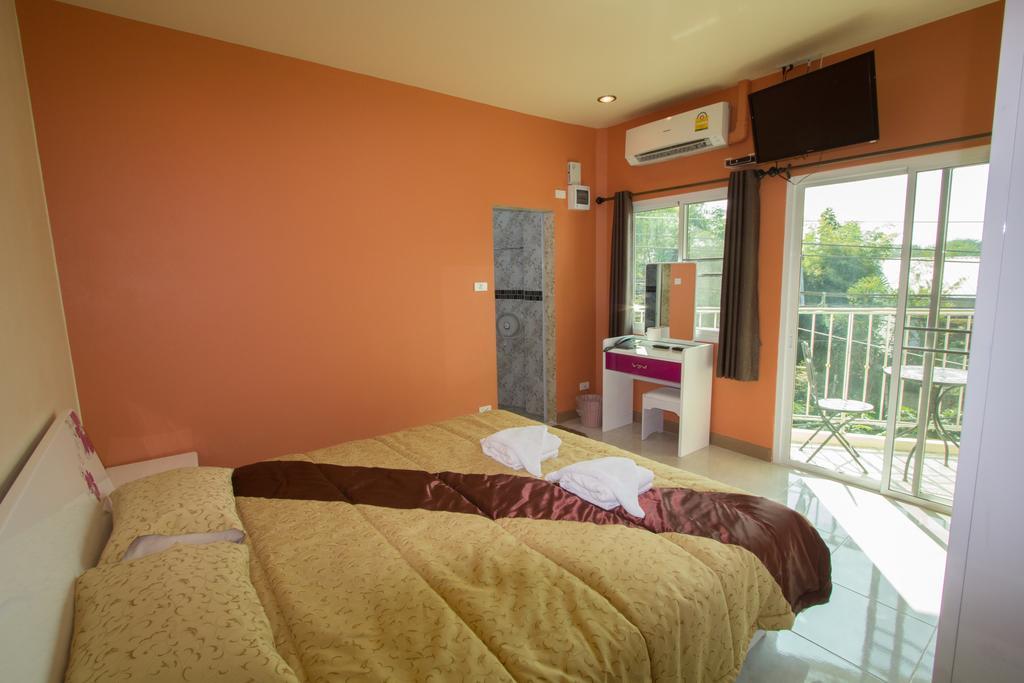 Donchai House Guest House& Cafe Chiang Mai Exterior photo
