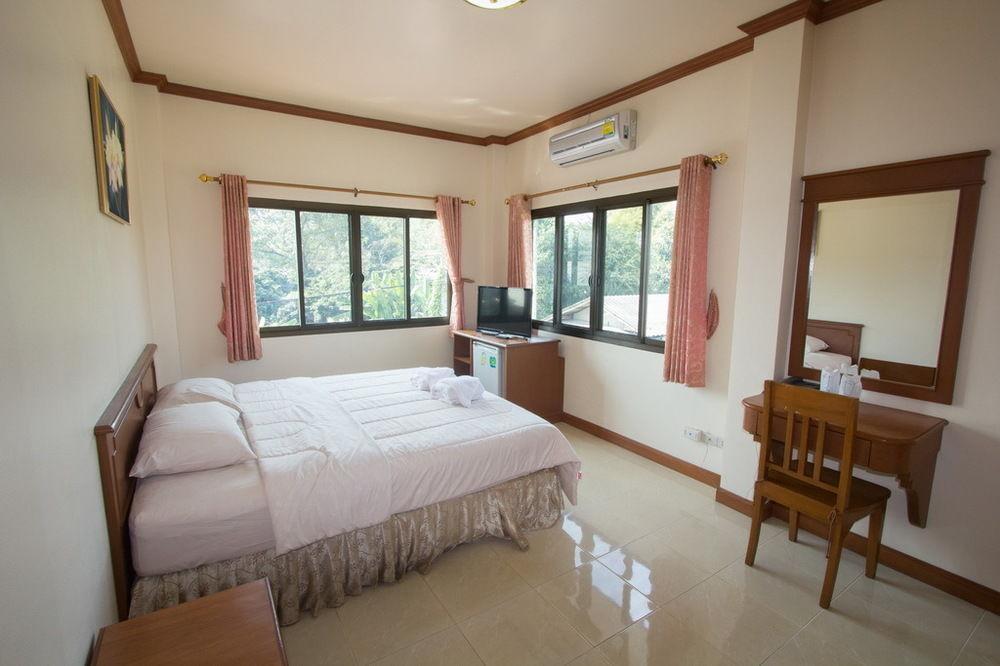 Donchai House Guest House& Cafe Chiang Mai Exterior photo