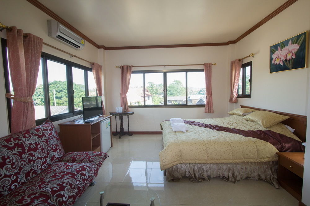 Donchai House Guest House& Cafe Chiang Mai Exterior photo
